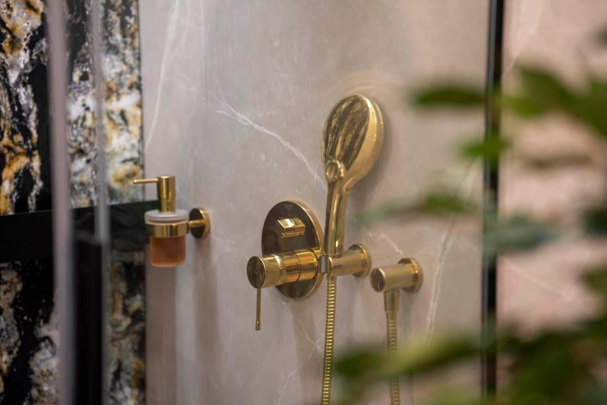 Glam 52 Jacuzzi * Zator