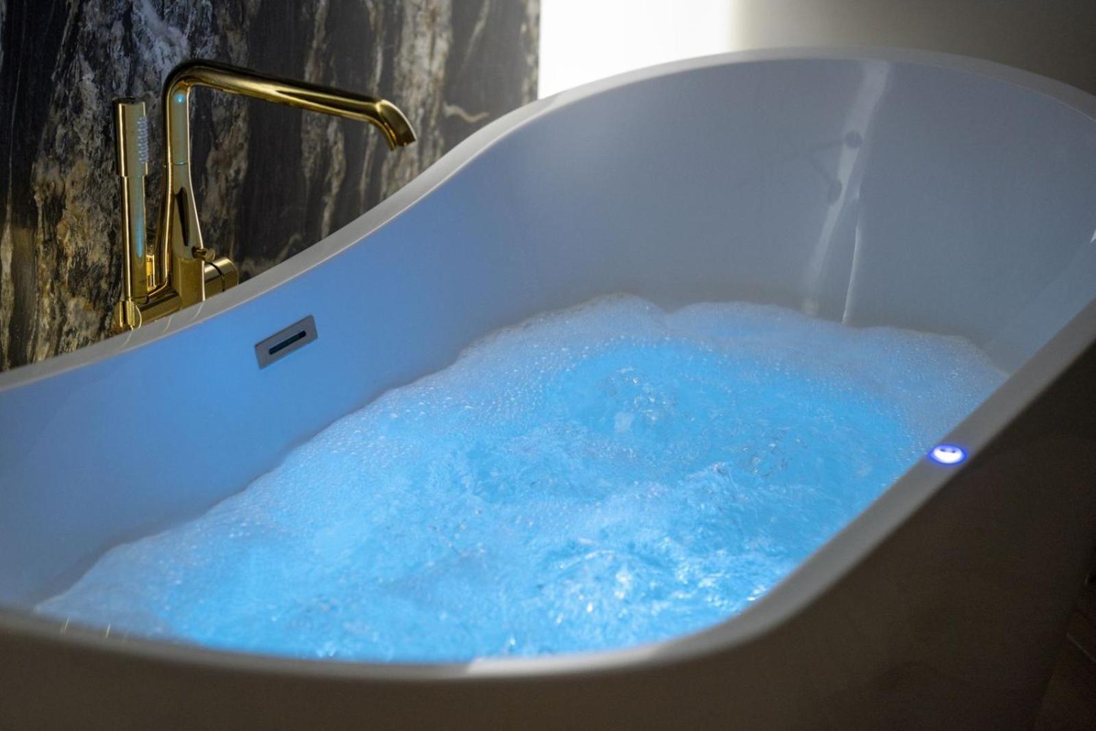 Glam 52 Jacuzzi Apartment Zator